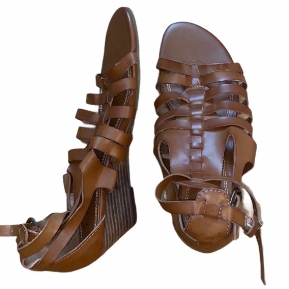 Guess strappy sandals double ankle strap 7 1/2 - Picture 1 of 15
